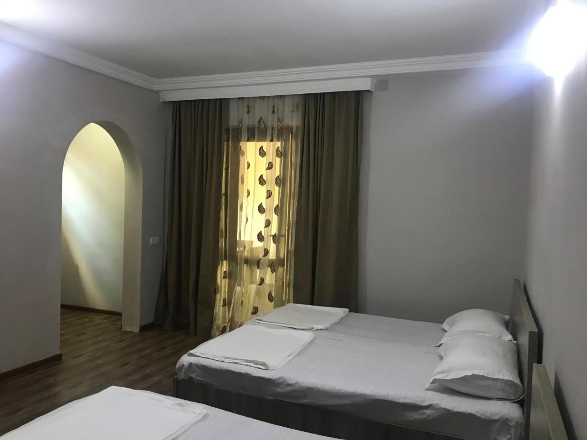 Guest House Nina Kobuleti Exterior foto